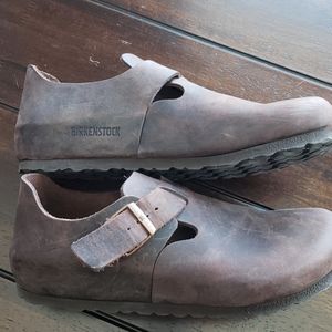 Birkenstock closed clogs